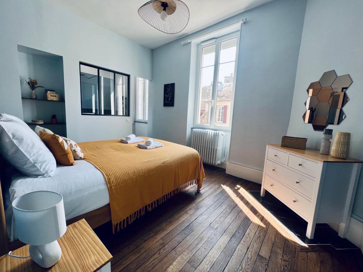 Le General: Prestigious Apartment with Billiards and Private Parking Nevers Exterior photo
